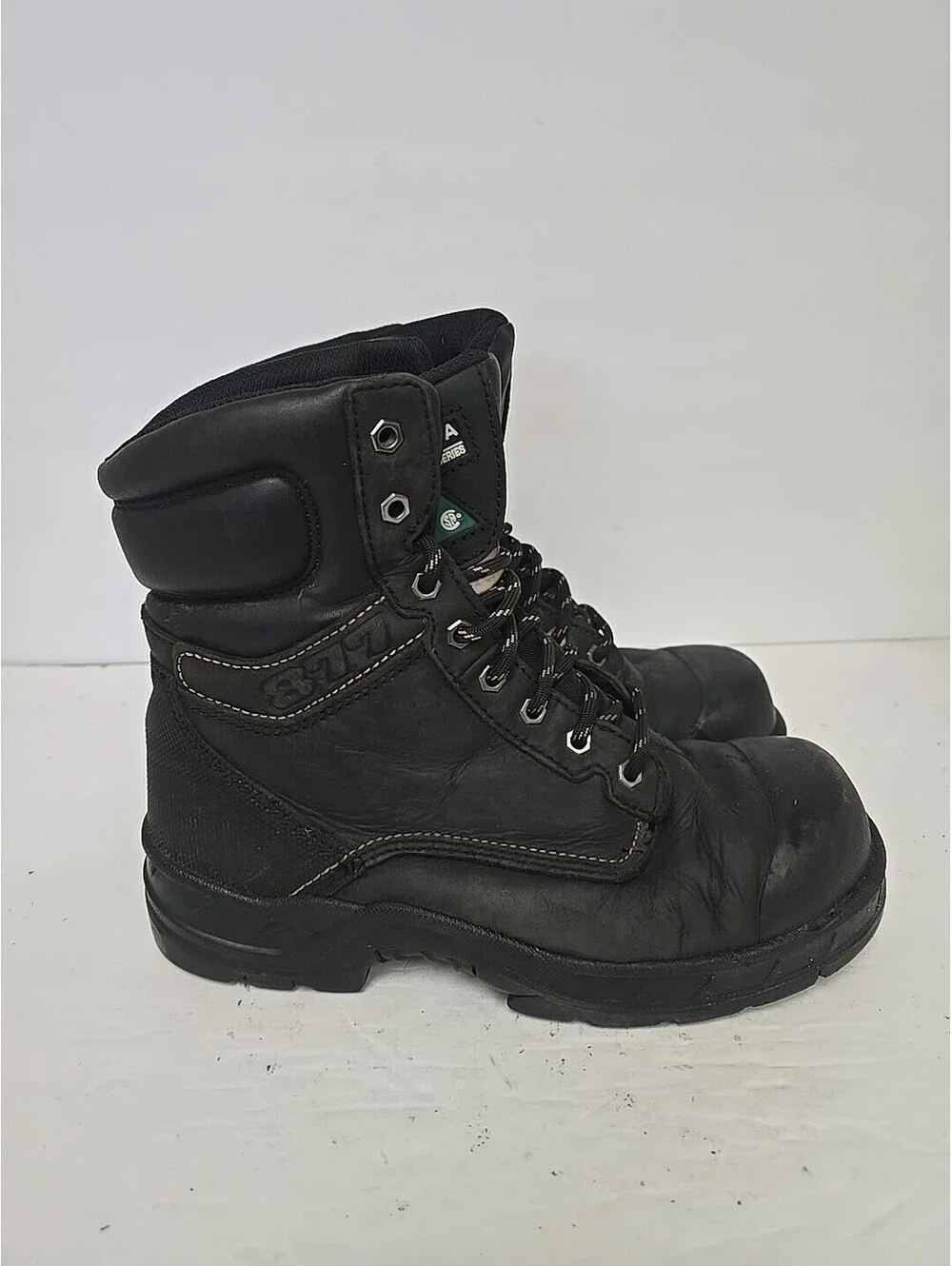 Dakota used boots